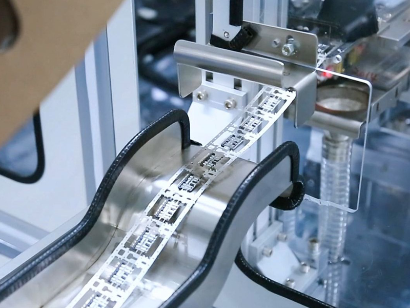 连接器自动组装线